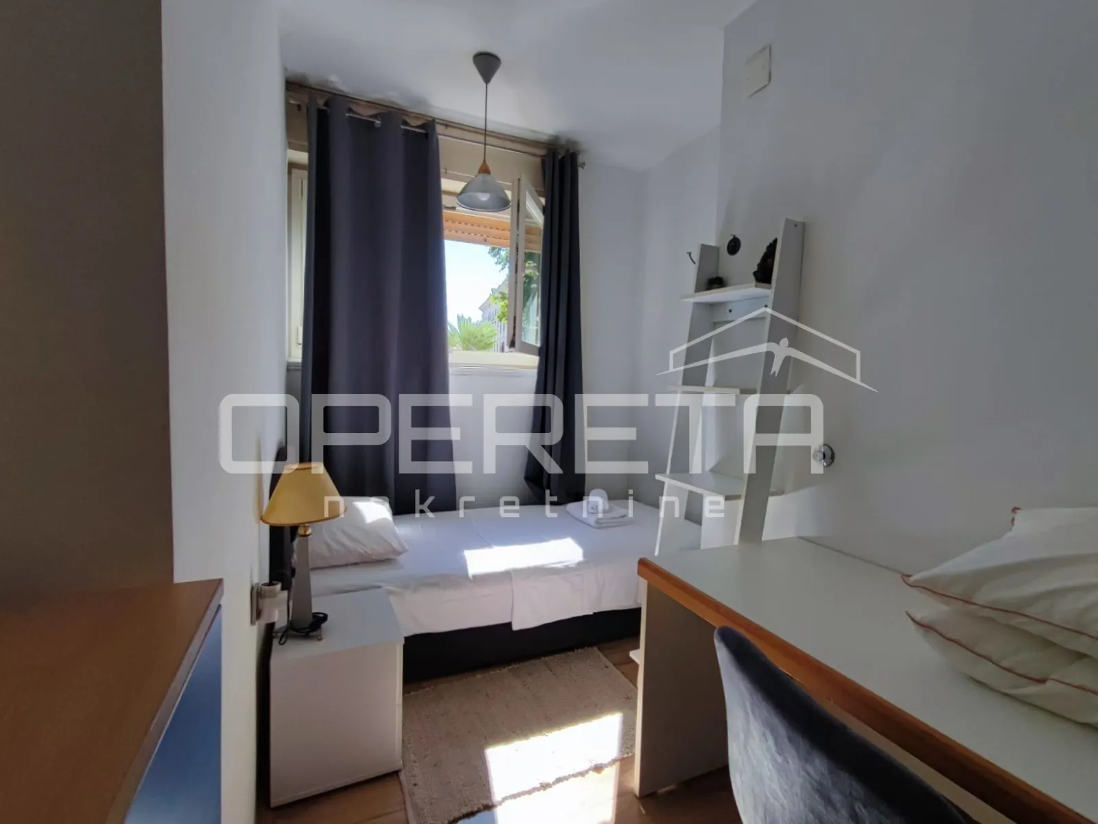 trosoban stan 82 m2, prvi red do mora, zadar, centar - slika 13