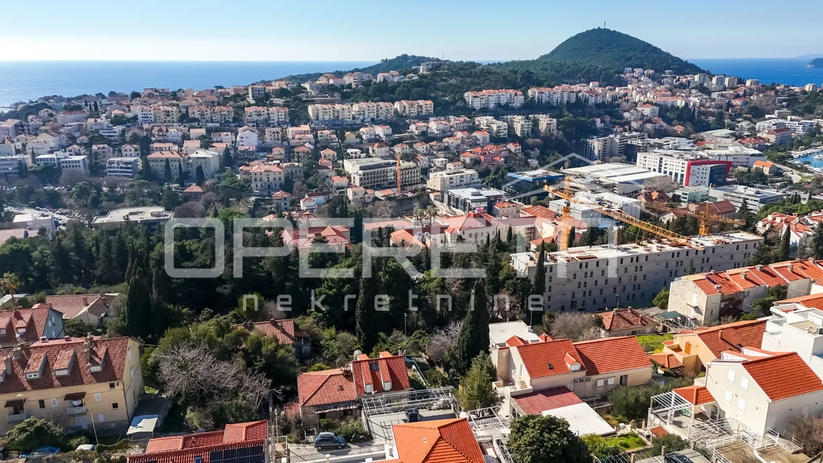 dva odvojena stana s vrtom, pogledom na more i parkinzima, dubrovnik - slika 24
