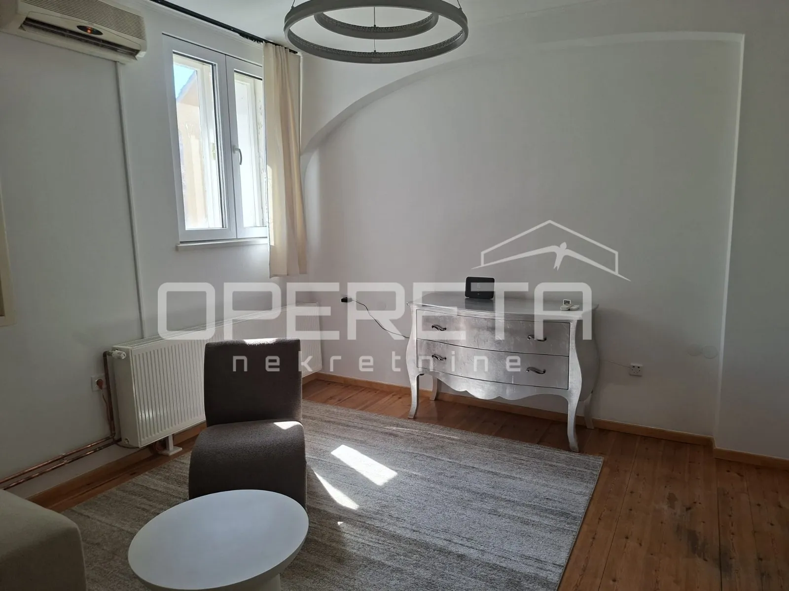 eksluzivan najam - moderno uređen stan (38m2 stan + 12 m2 predsoblje/zimski vrt) - slika 5
