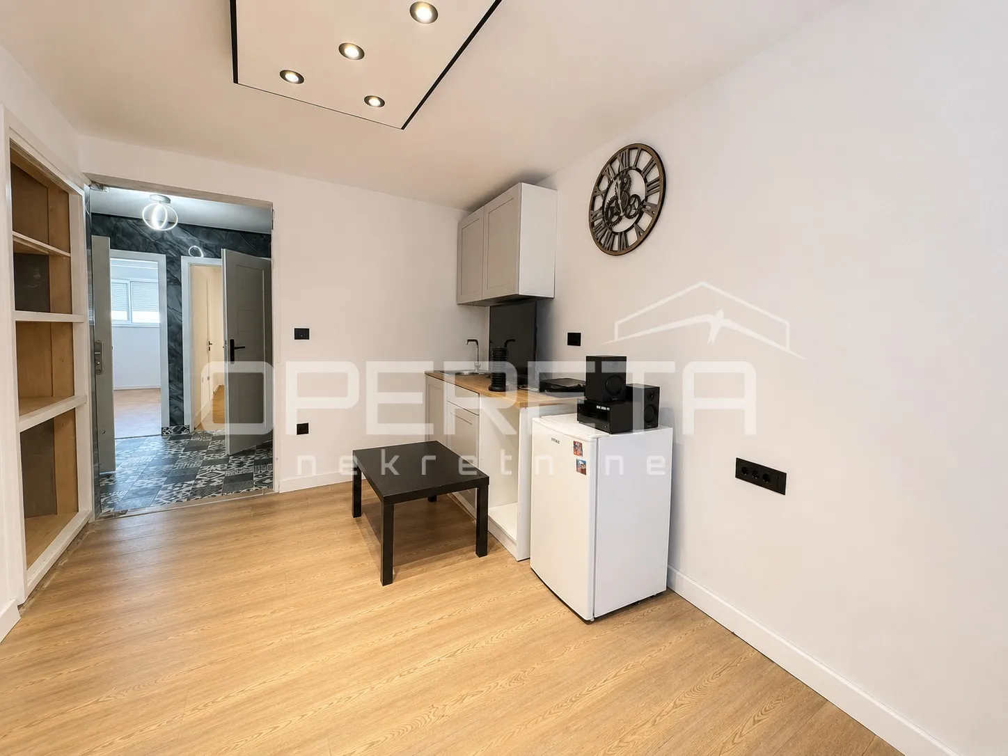 stan 44 m² , dobri – mirno, mogućnost poslovne namjene ili stanovanja - slika 2