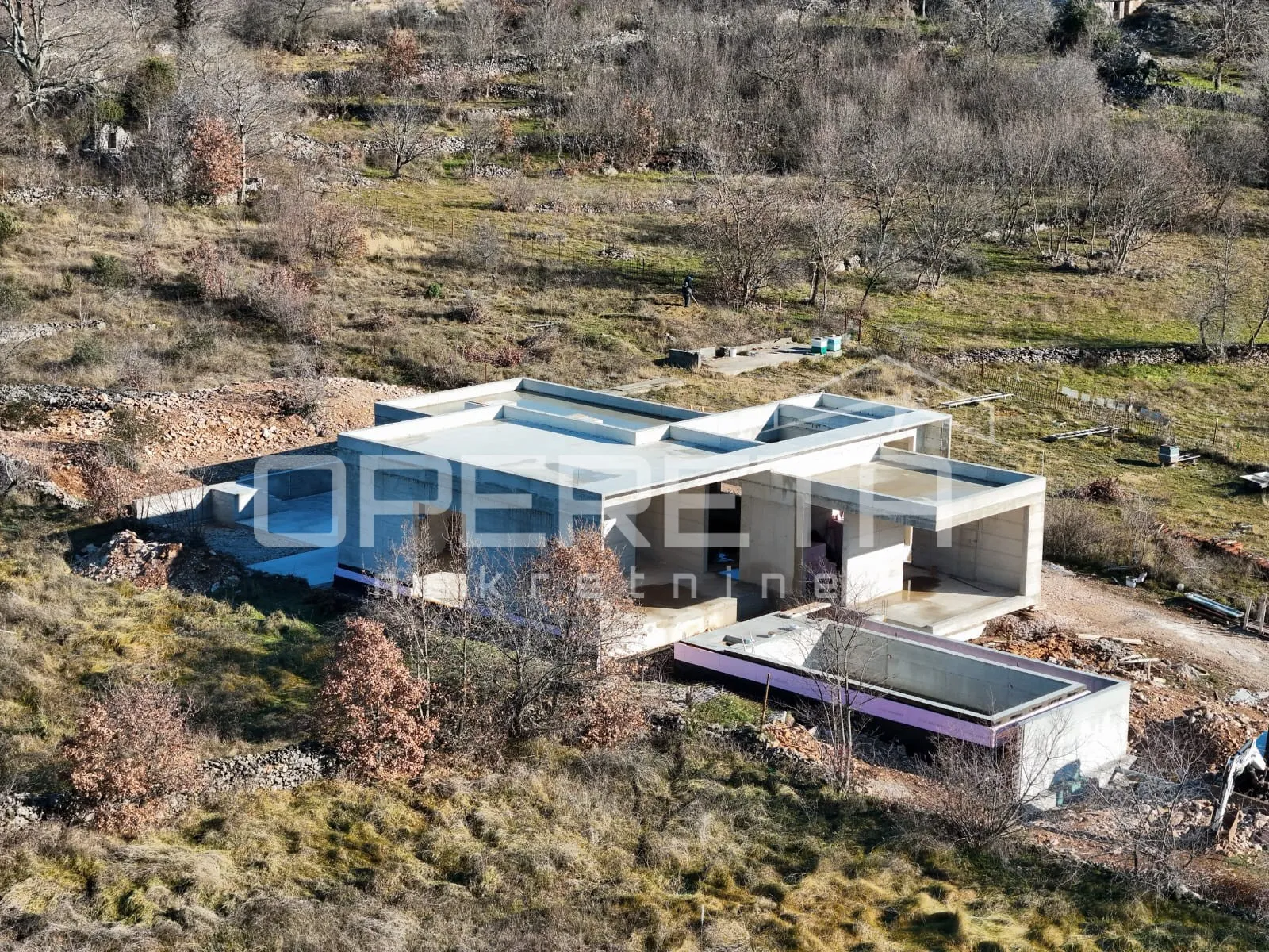 Roh-bau kuća s bazenom i wellness zonom u srcu prirode, nadomak Splita, 220 m2 - Brštanovo