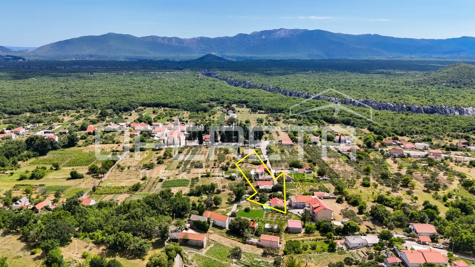 kuća s potencijalom, katuni, šestanovac - slika 13