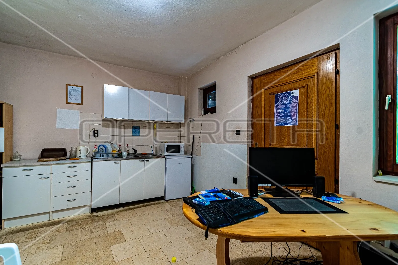 kuća sa 7 apartmana, 250 m do mora, lumbarda - slika 18