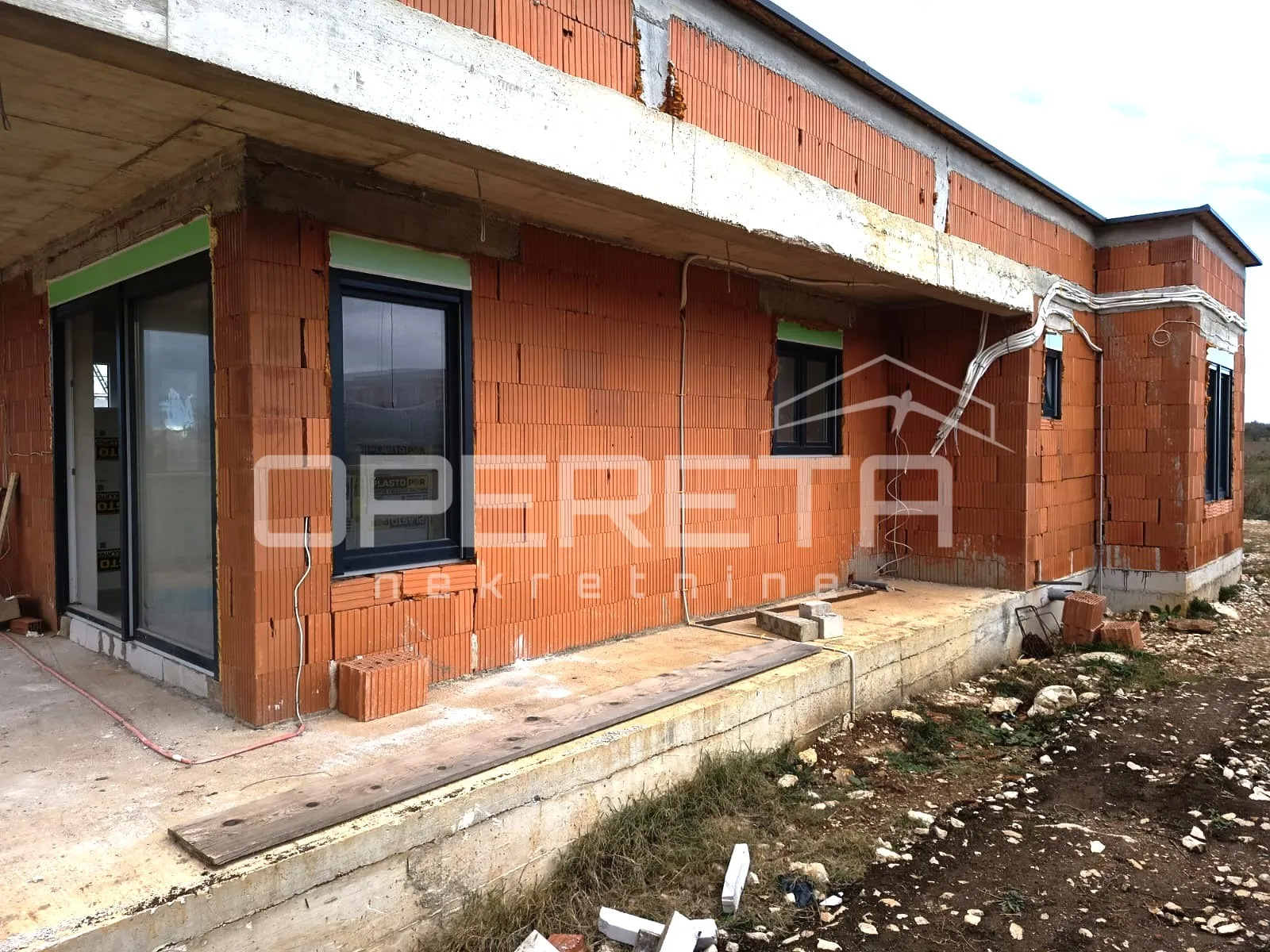 zadar, privlaka, 446,00 m2, 280.000,00 eur - slika 7