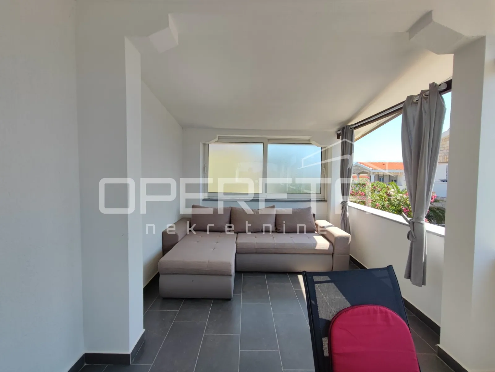 apartmanska kuća s četiri stambene jedinice, 190 m², vir - slika 37