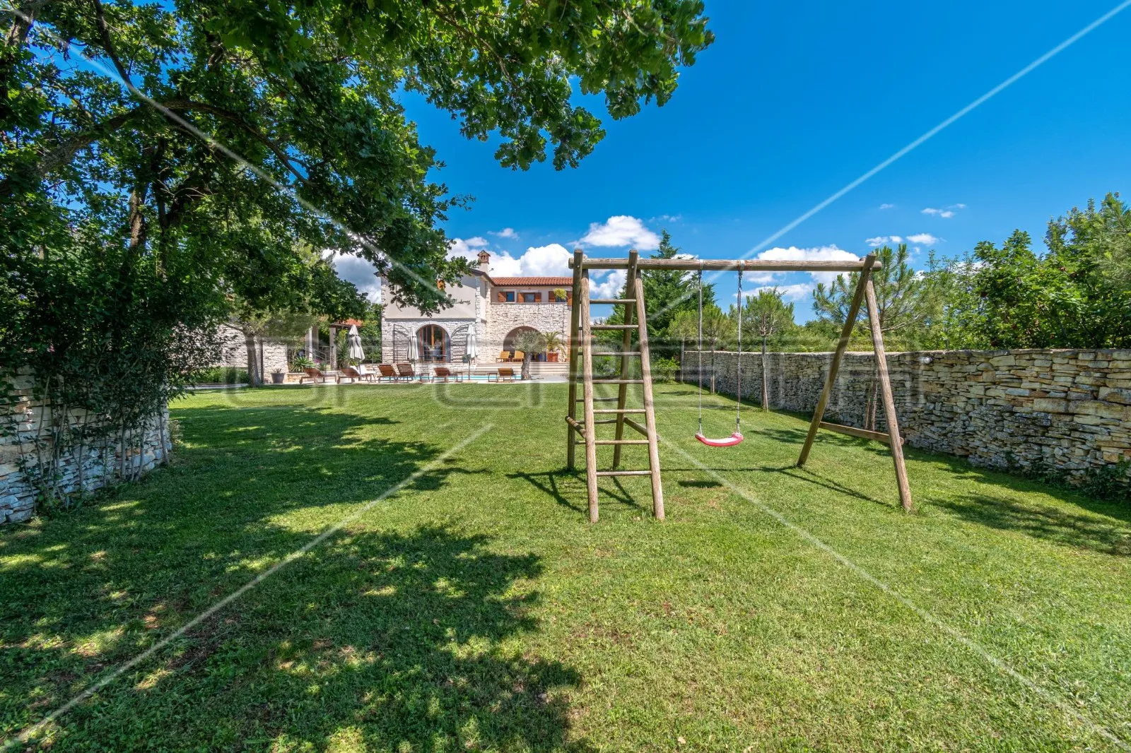 istra, svetvinčenat, impresivna rustikalna vila sa bazenom na zemljištu od 1527 - slika 5