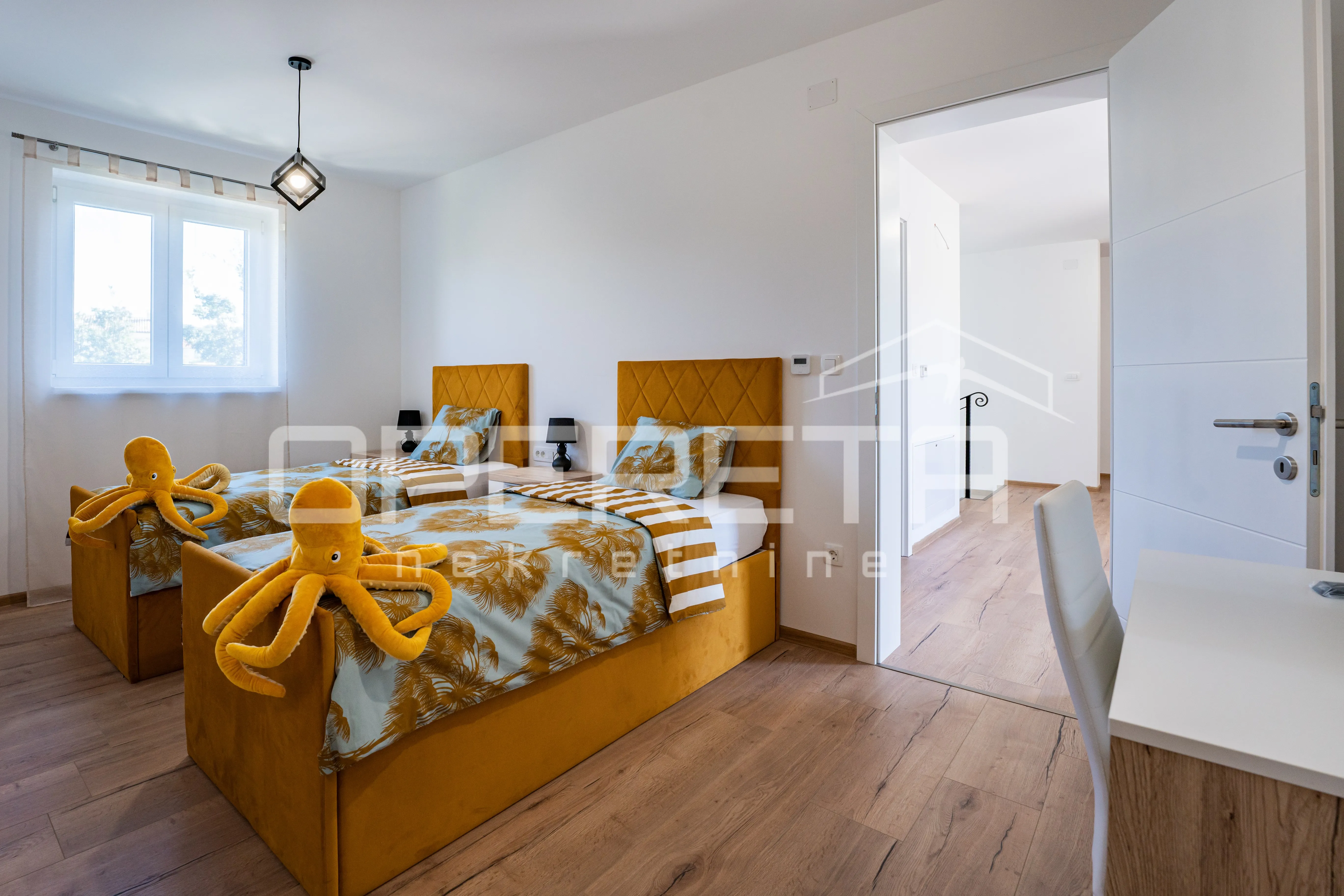 prostrana moderna vila s bazenom – otok krk, mir i udobnost na 931 m² zemljišta - slika 13