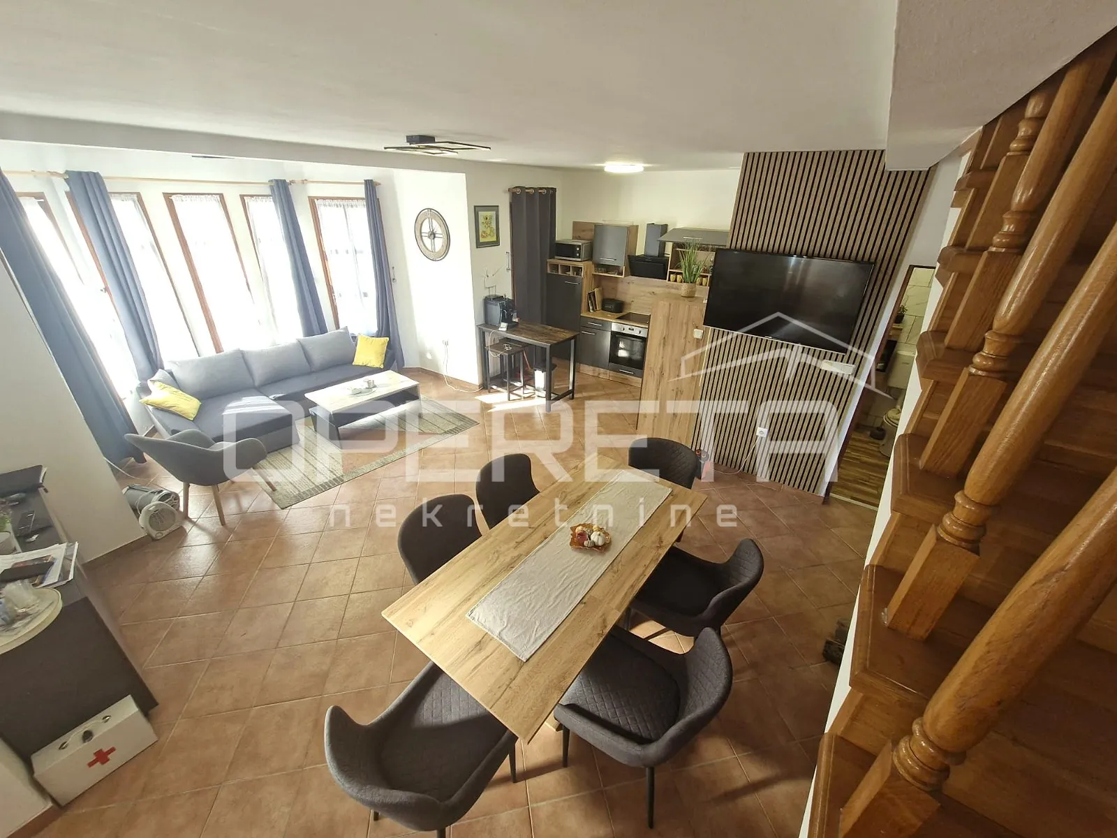 samostojeća kuća, bazen, jakuzzi, roštilj, - slika 10
