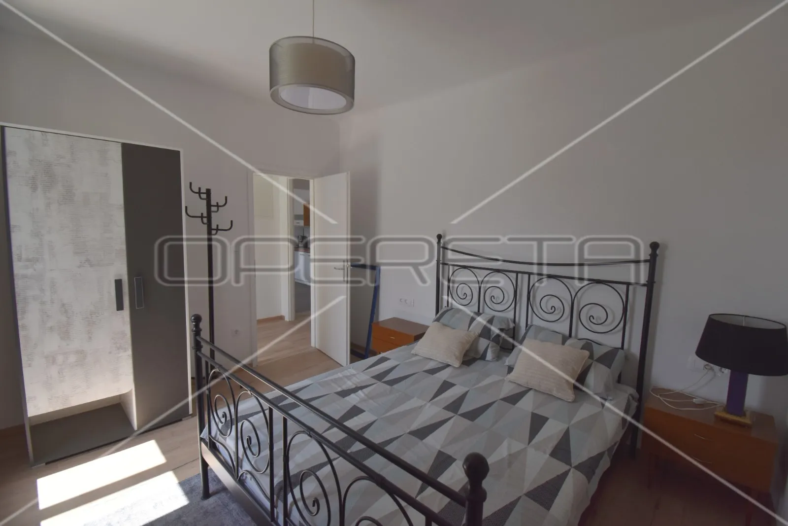 novouređena kuća s 3 stana, šibenik- centar - slika 19