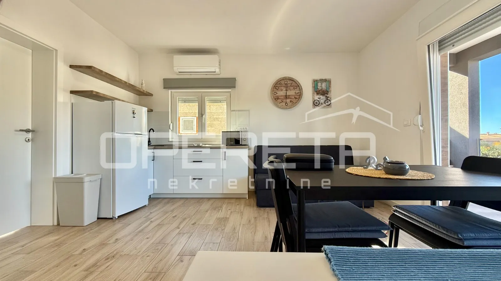 vir – samostojeća kuća s četiri moderno uređena apartmana, 170 m² - slika 30