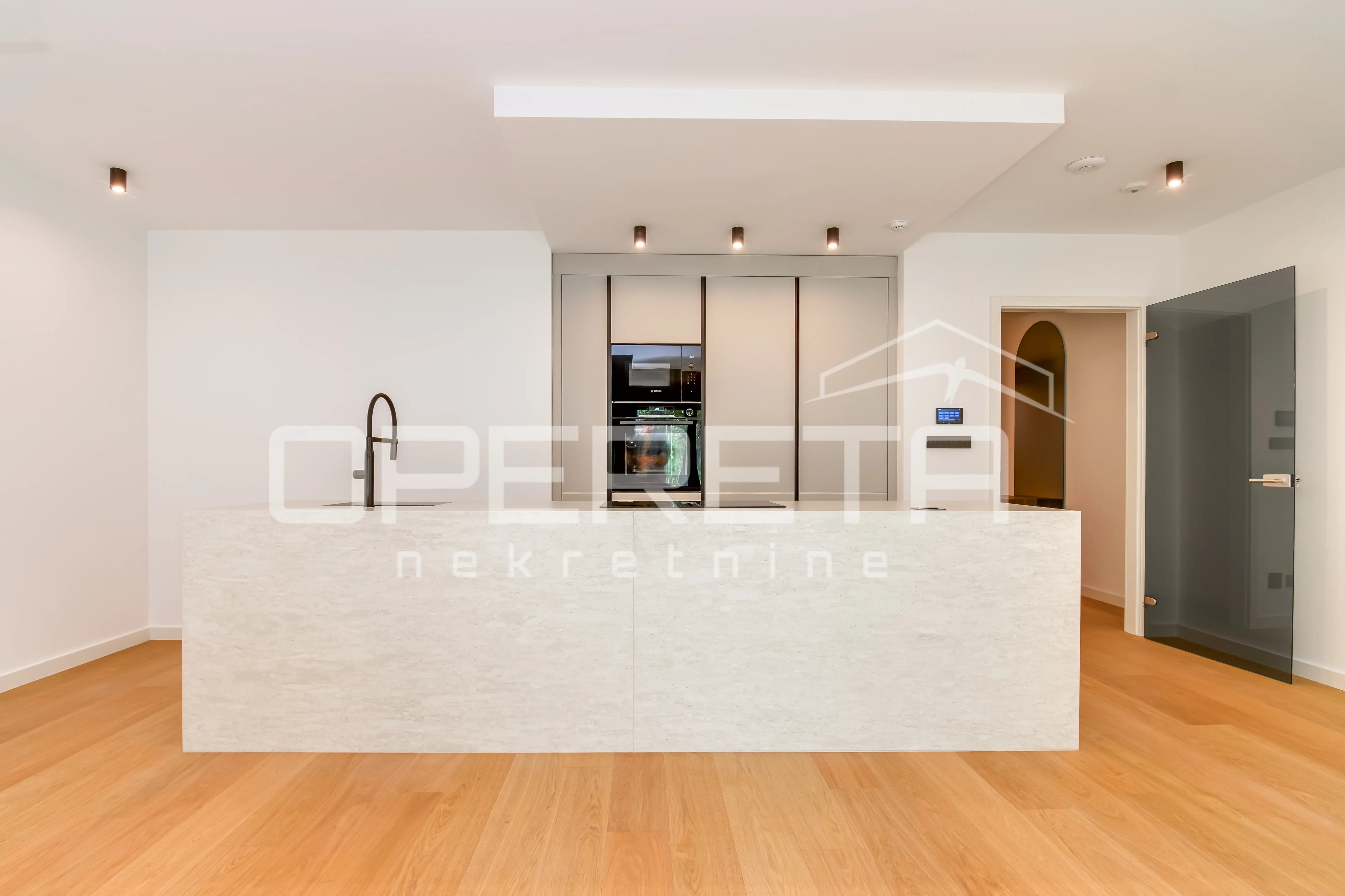 Najam, Stan, Centar, Ribnjak, 4s, 150m2