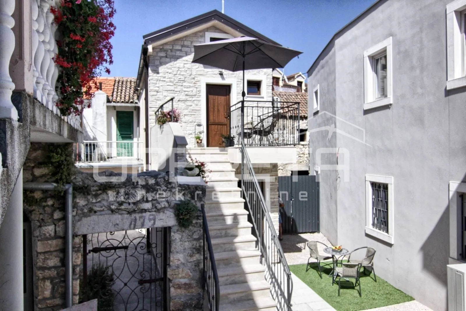 kuća u turnju pokraj svetog filipa i jakova - slika 15
