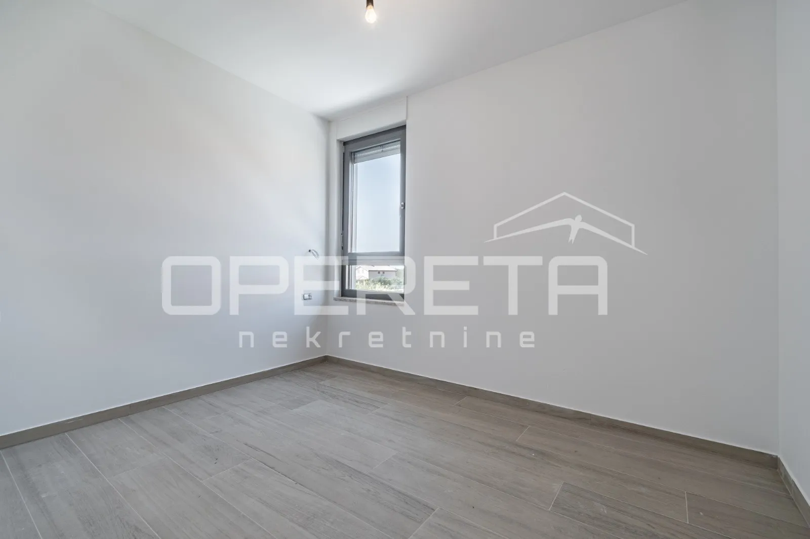 istra, umag okolica-stan na prvom katu s vrtom - slika 3