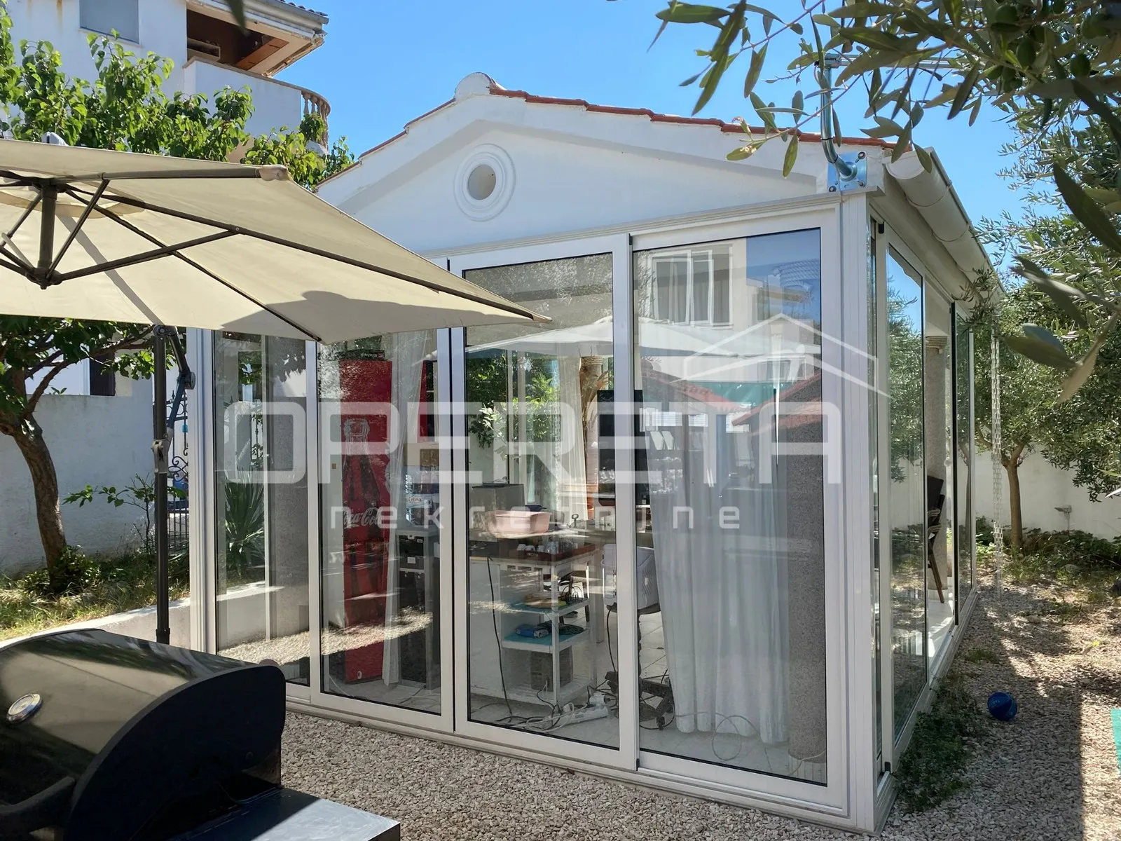petrčane, stan (118 m²) s privatnom okućnicom i ostakljenim paviljonom - slika 3
