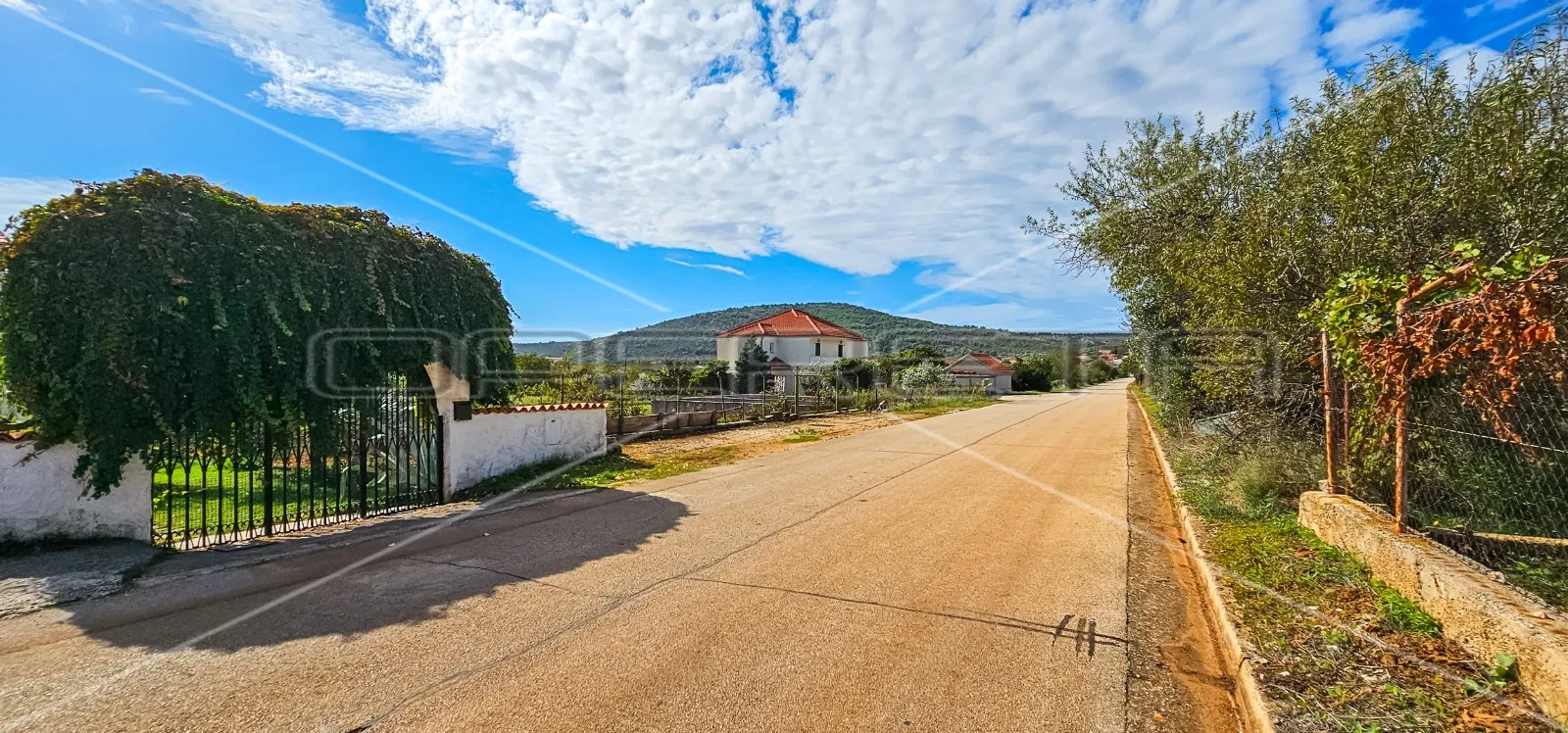 atraktivno građevinsko zemljište blizu mora 1283 m² - slika 12