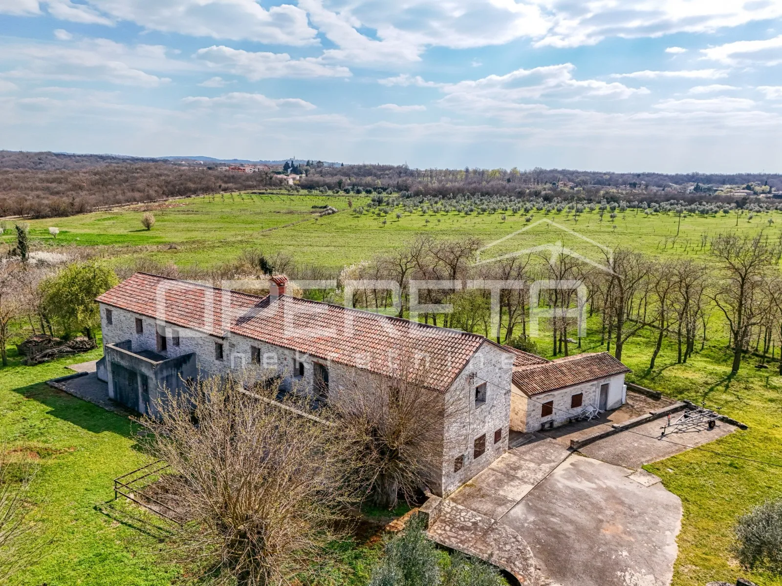buje, kaštel - imanje 1909 m2 s ugostiteljskom namjenom i smještajem - slika 25