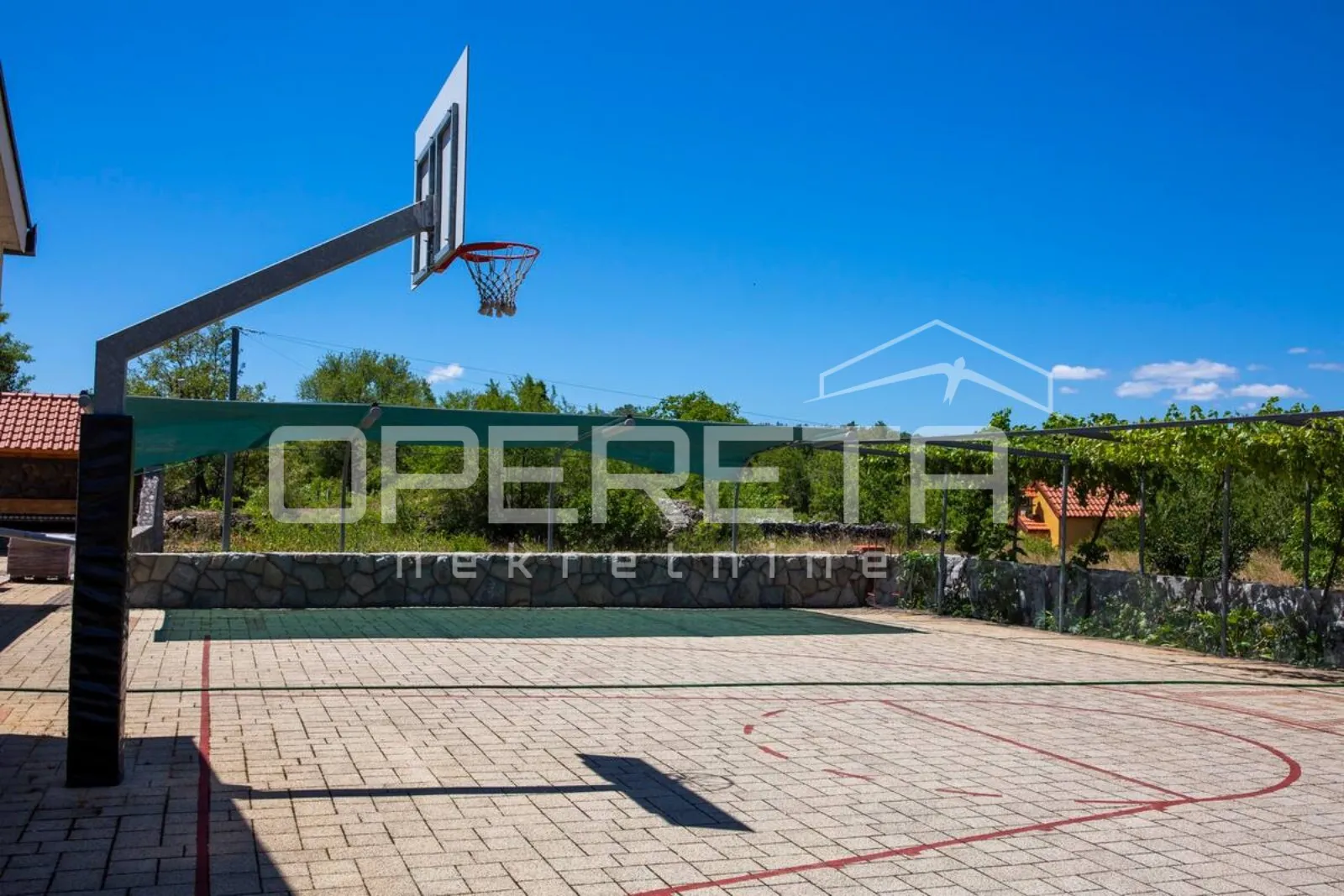 investicijska prilika – kuća za turističke svrhe u cisti provo - slika 25