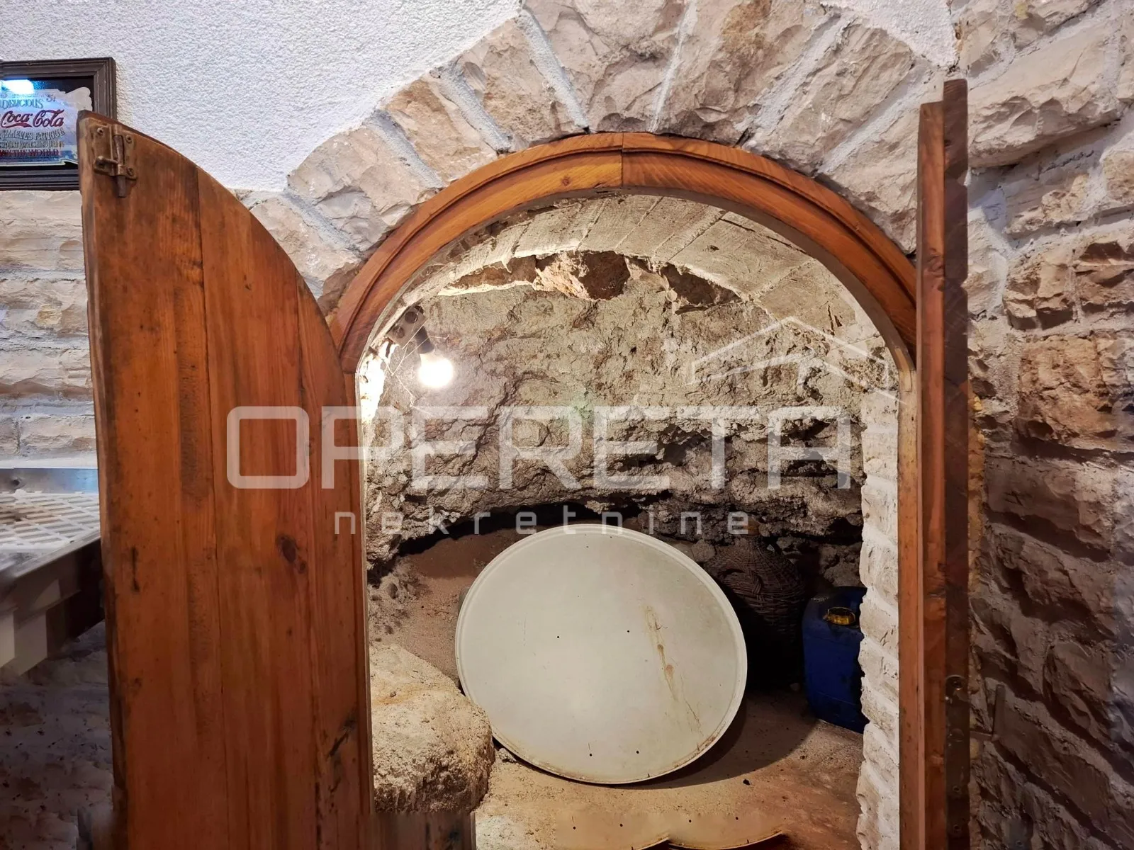 odlična investicija kraj omiša s uhodanim turizmom! - slika 29