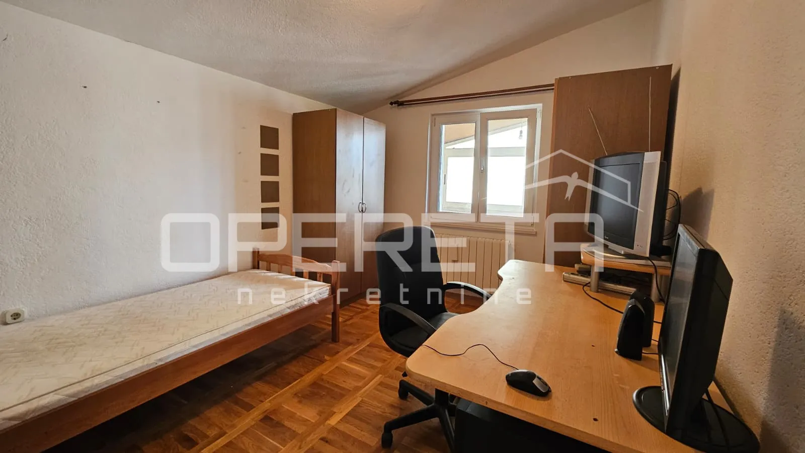 zadar – kuća s 2 trosobna stana (100 m²) i podrumom - slika 12