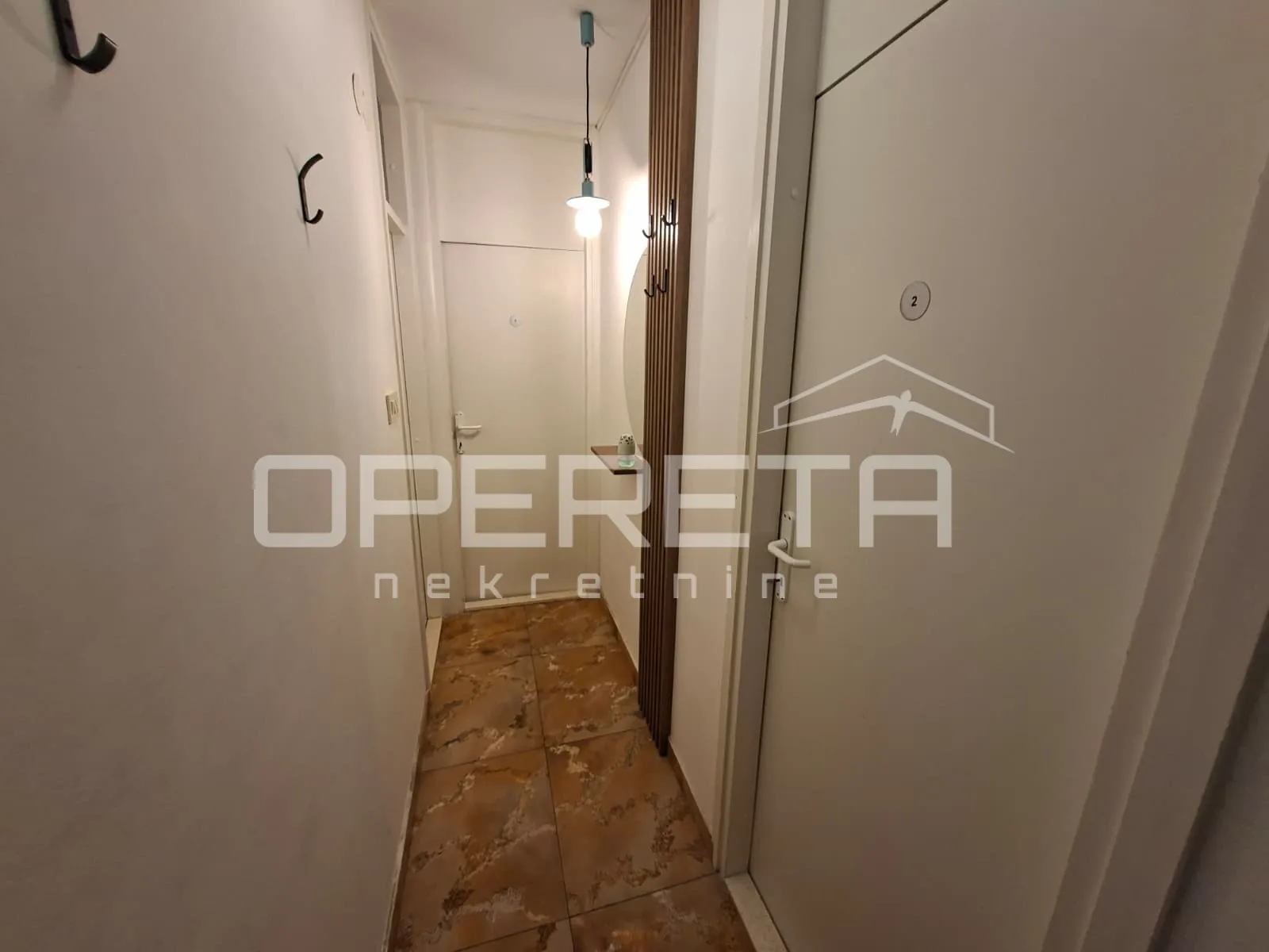 stan na blatinama 79,01 m2 odvojen u dvije zasebne jedinice - slika 5