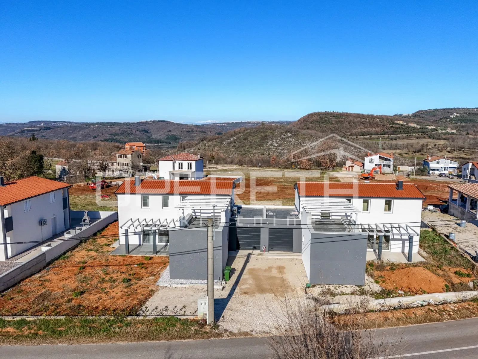 prodaja, kuća, momjan, momjan, dvojni objekt, 231m2 - slika 4