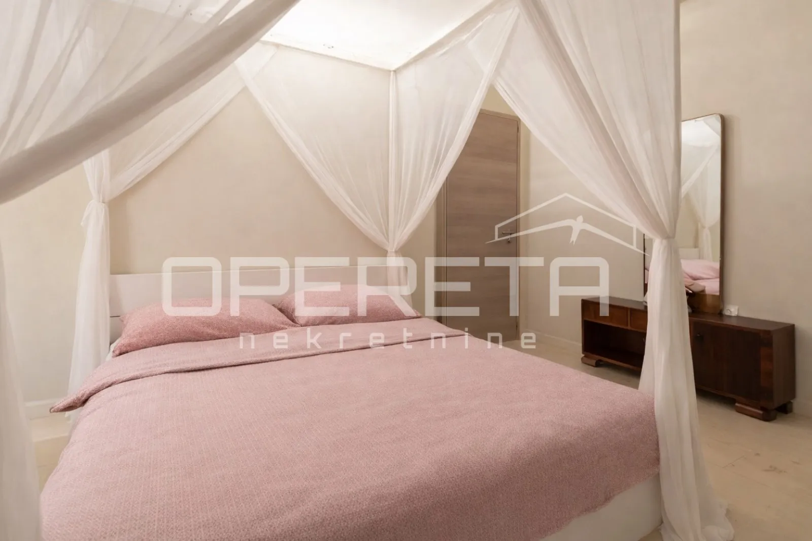 penthouse na samoj obali baćinkih jezera, baćina, ploče - slika 11