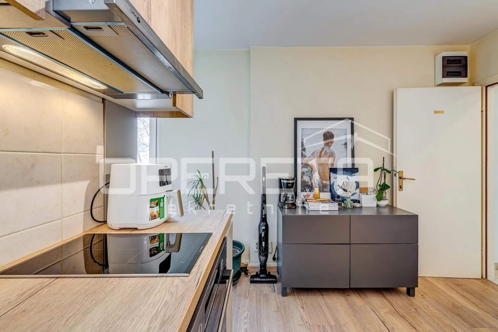 split centar (dobri) – 2 apartmana u jednom stanu / vrhunska investicija u srcu - slika 6