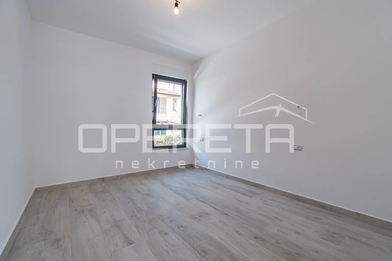 istra, umag okolica-stan na prvom katu s vrtom - slika 4