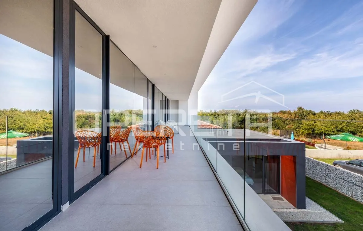 luksuzna smart home villa s pogledom na more i infinity bazenom - slika 4