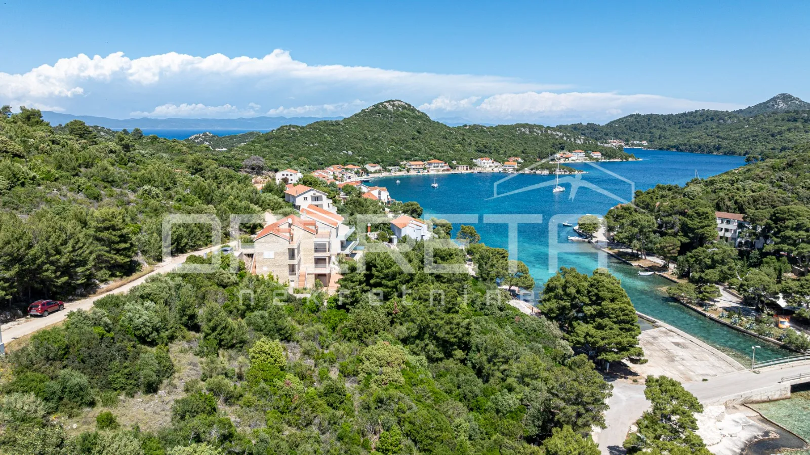 građevinsko zemljište 430 m2 s pogledom na more, lastovo - slika 6