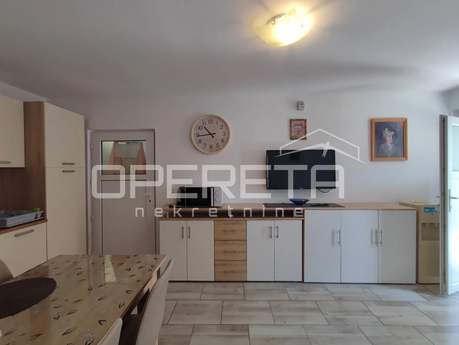 apartmanska kuća s četiri stambene jedinice, 190 m², vir - slika 19