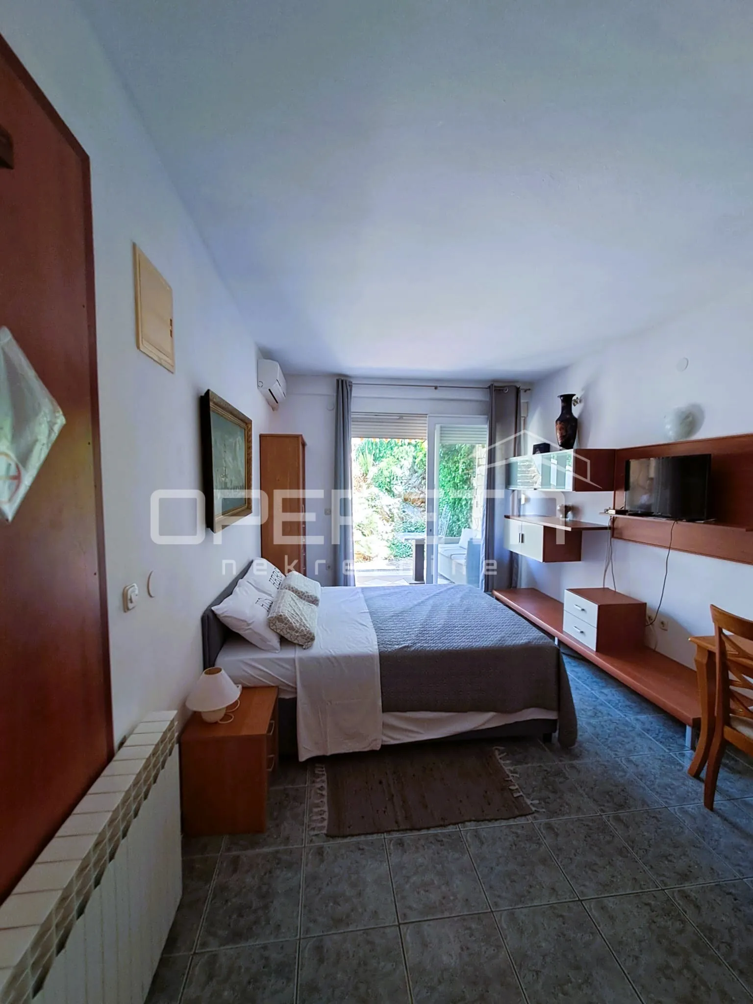 top investicija u dalmaciji: 4 apartmana + dvorište + projekt – 50 m od mora - slika 15