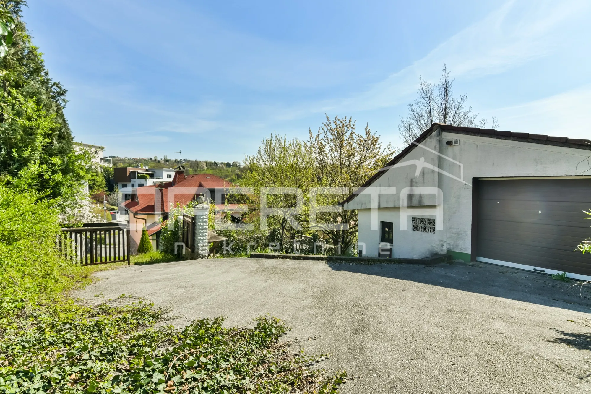 prodajemo prostranu obiteljsku kuću na parceli od 2.265m2 u gajnicama, zagreb, i - slika 14