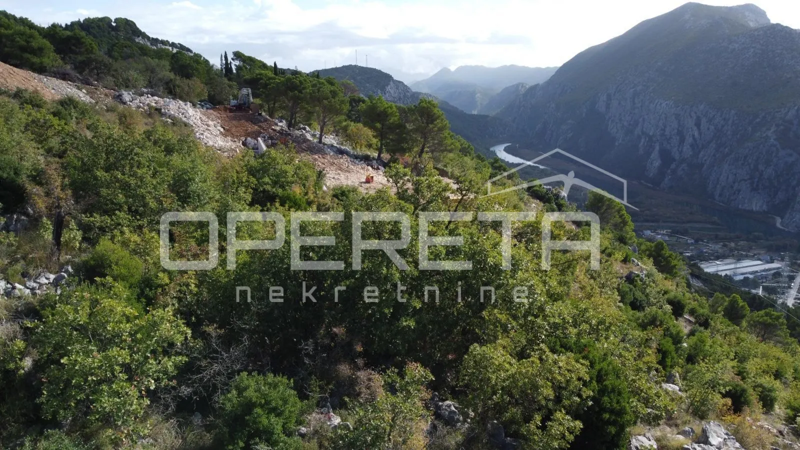 zemljište 1.546 m² s projektom za modernu vilu, omiš - slika 17
