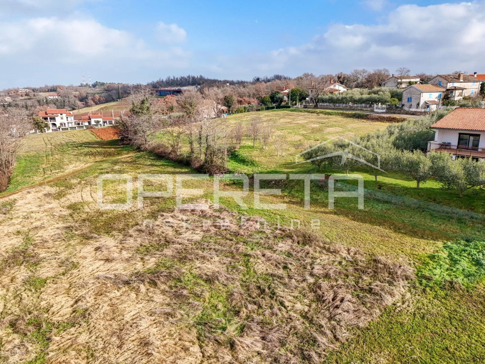 Istra, Vižinada- Građevinsko zemljište s lijepim pogledom