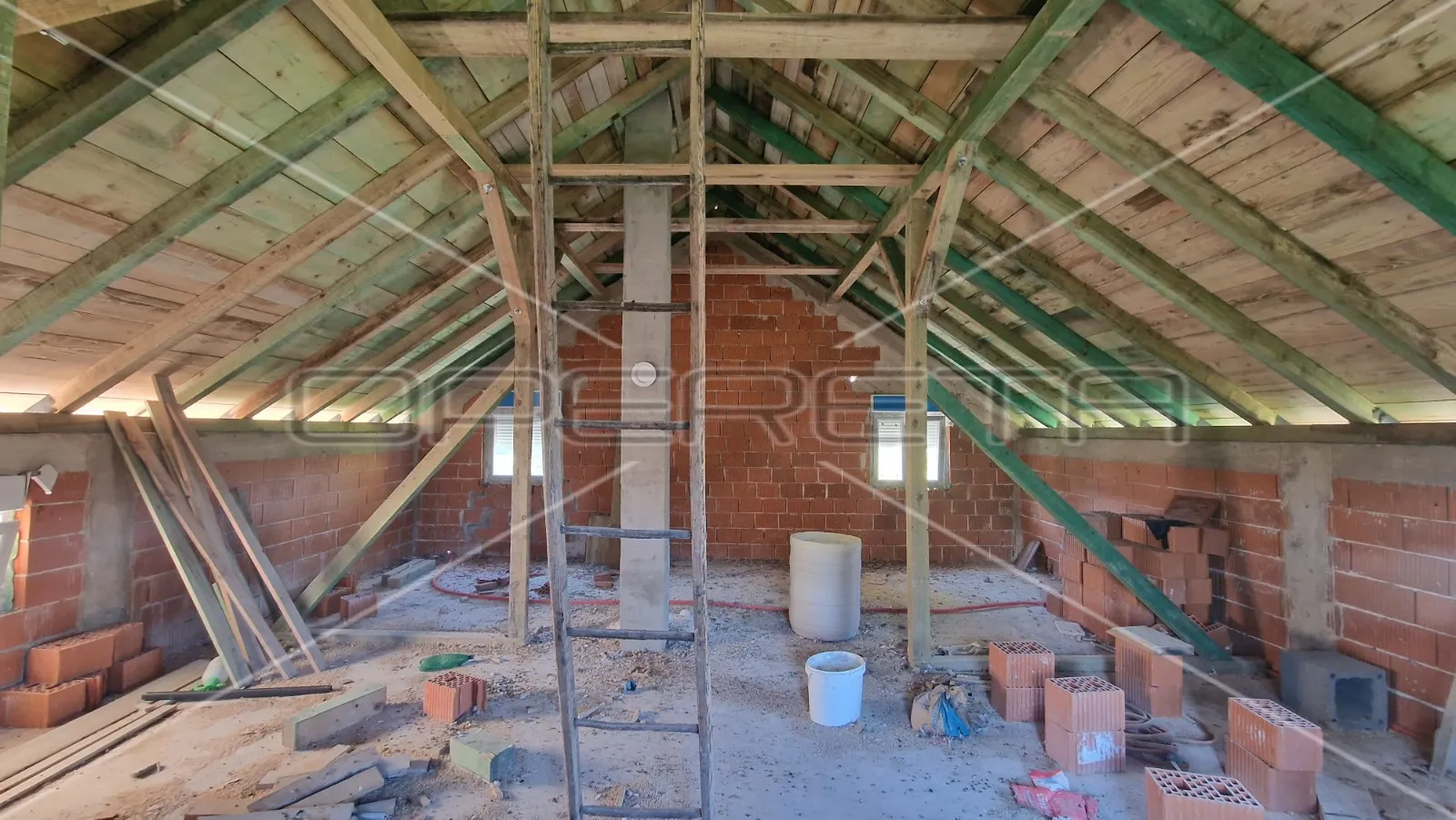 seosko imanje, kuća s 3 gospodarska objekta, okućnica, brinje, 235 m2 - slika 8
