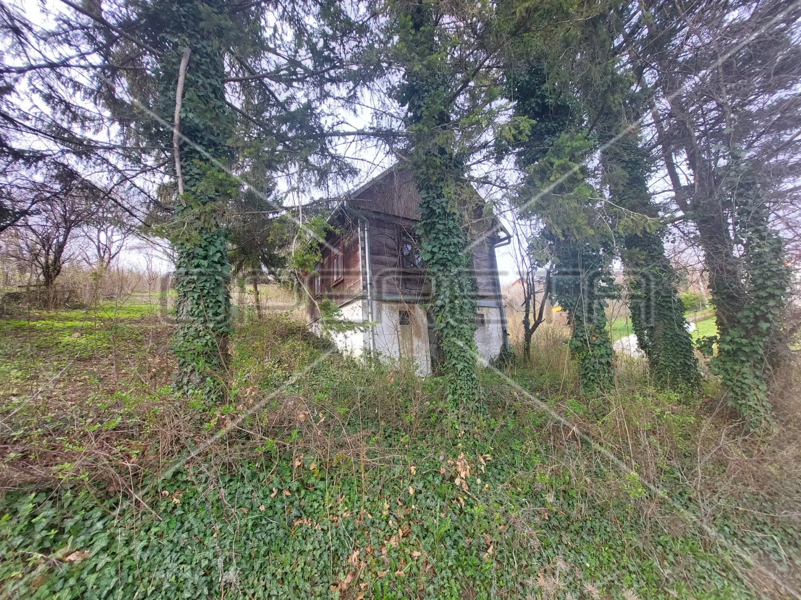 paruževinska cesta, vurnovec, 1.443,00 m2, 28.000,00 eur - slika 4