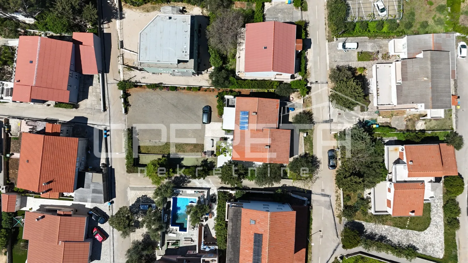 novalja – dvojna kuća s 2 trosobna apartmana i dvorištem - slika 28