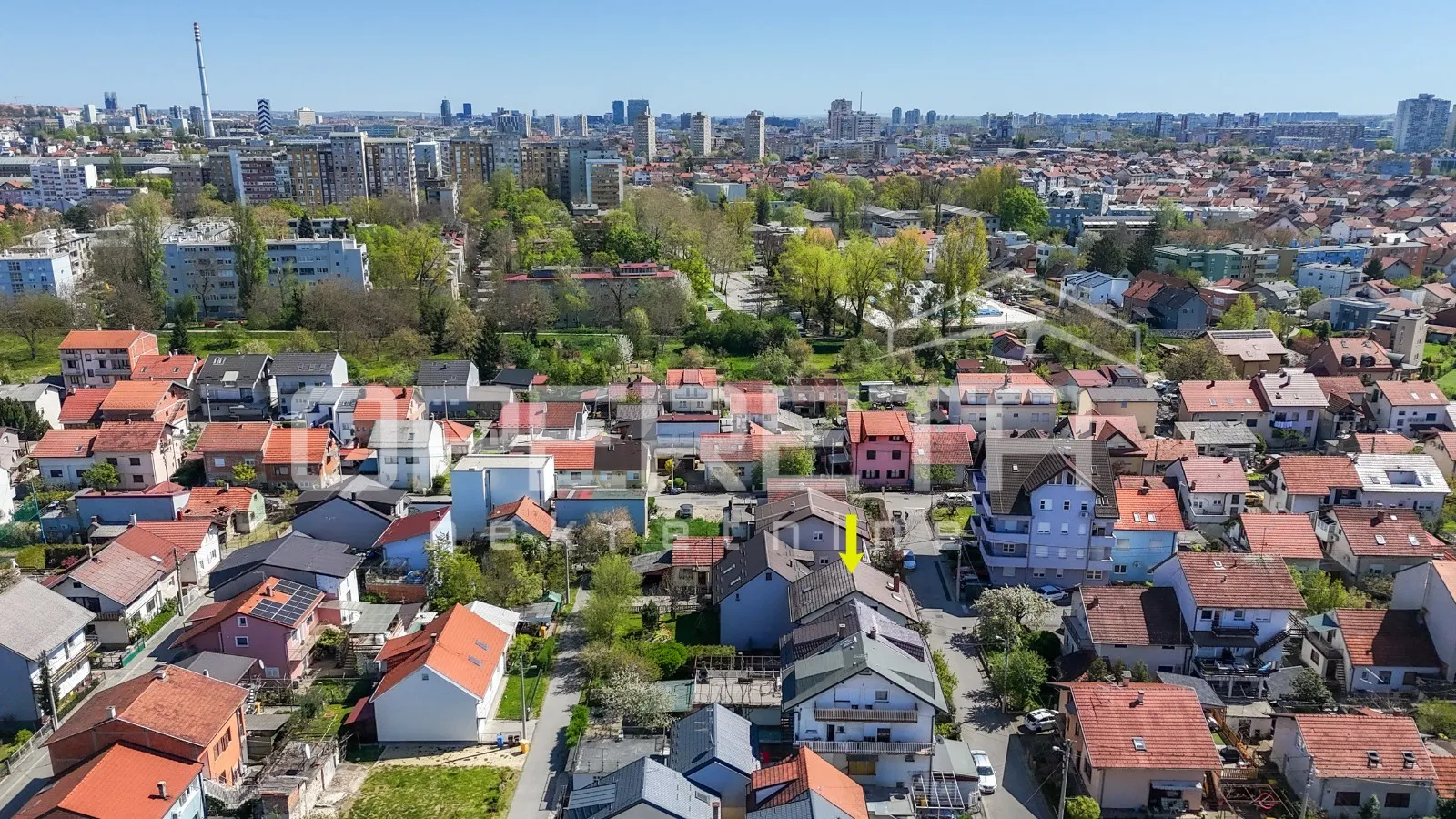 mirna ulica, tri odvojene stambene cjeline - slika 49