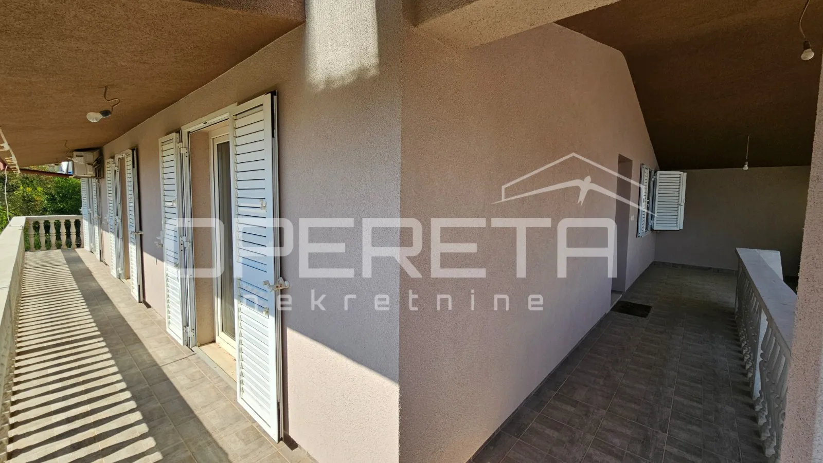 zadar – kuća s 2 trosobna stana (100 m²) i podrumom - slika 22