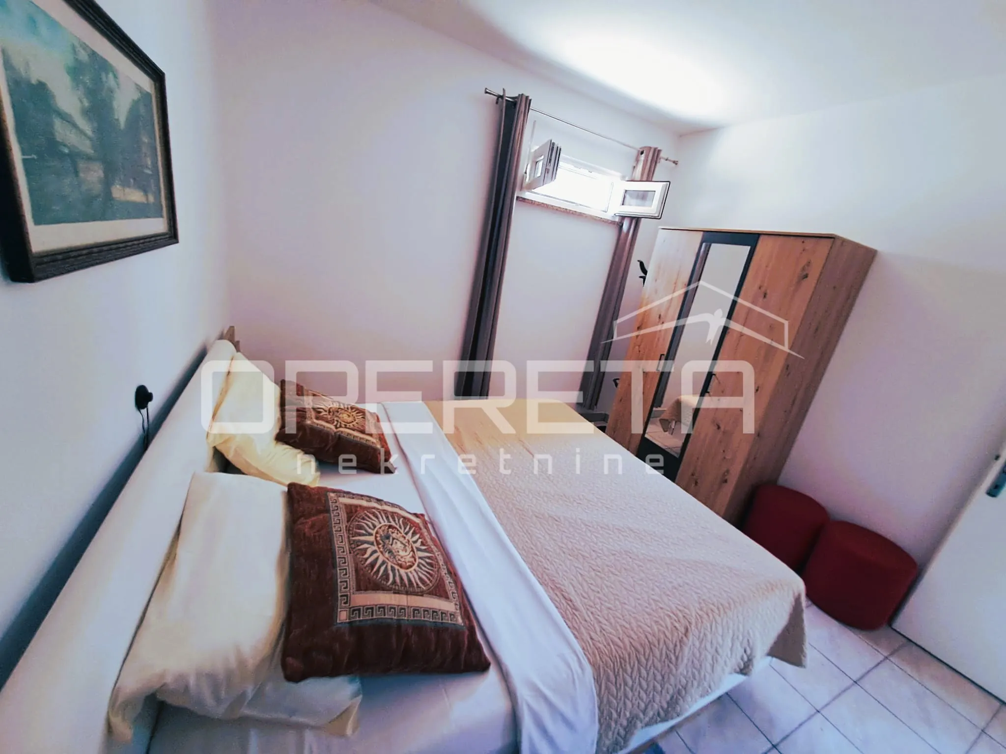 top investicija u dalmaciji: 4 apartmana + dvorište + projekt – 50 m od mora - slika 19