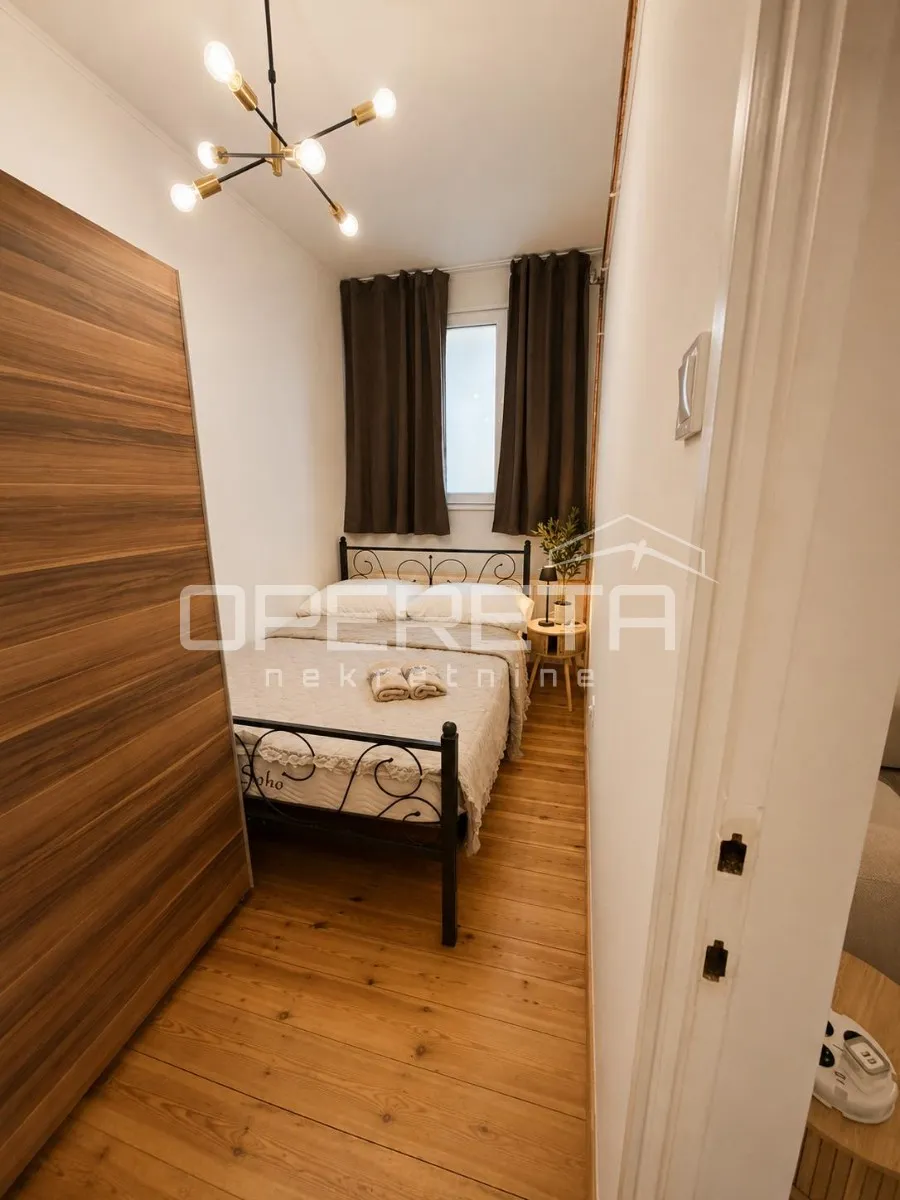 eksluzivan najam - moderno uređen i namješten stan (50m2 )u samom centru grada - slika 9