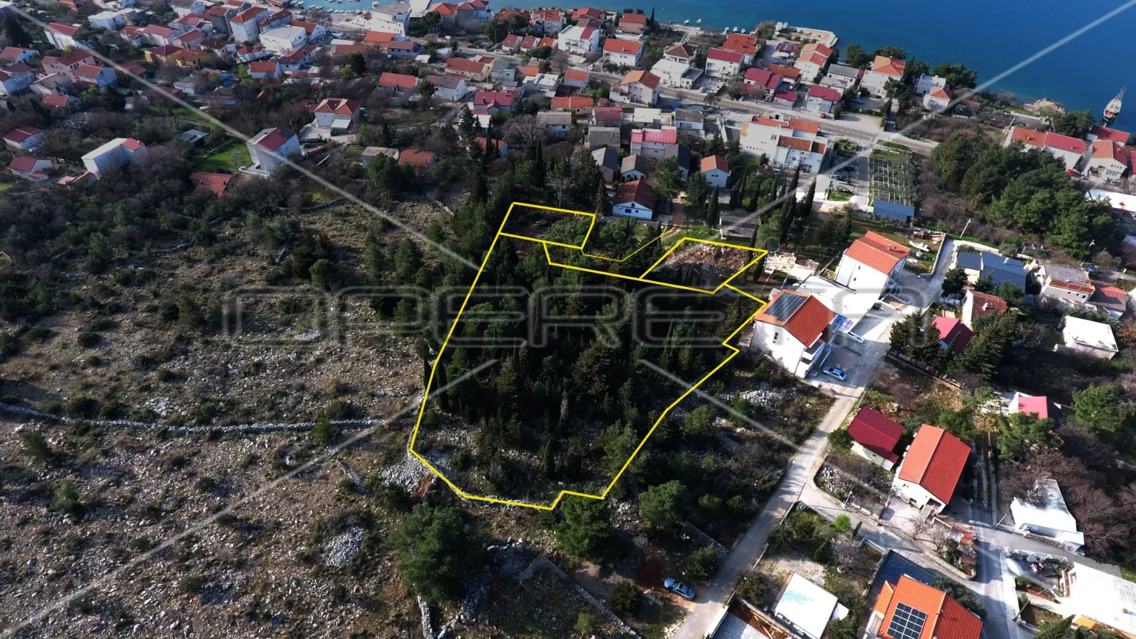 građevinsko zemljište sa borovom šumom u centru starigrada, 402m2 - slika 14