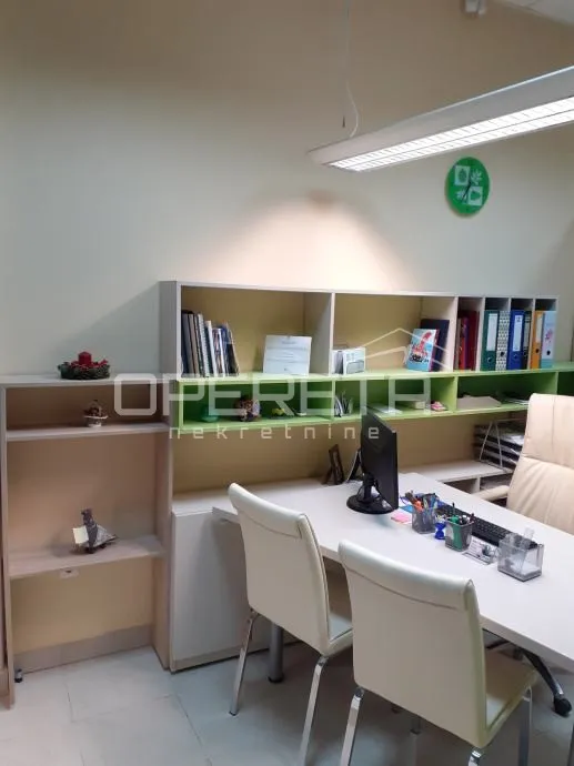 poslovni prostor prodaja, karlovac, šulekova 38m2 - slika 2