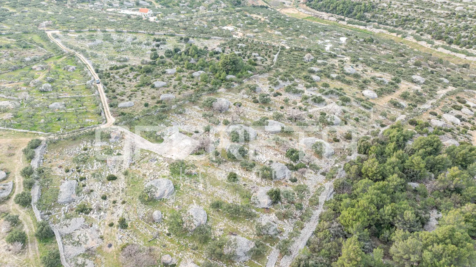 poljoprivredno zemljište 14.049 m2 na braču – rijetka mogućnost razvoja - slika 6