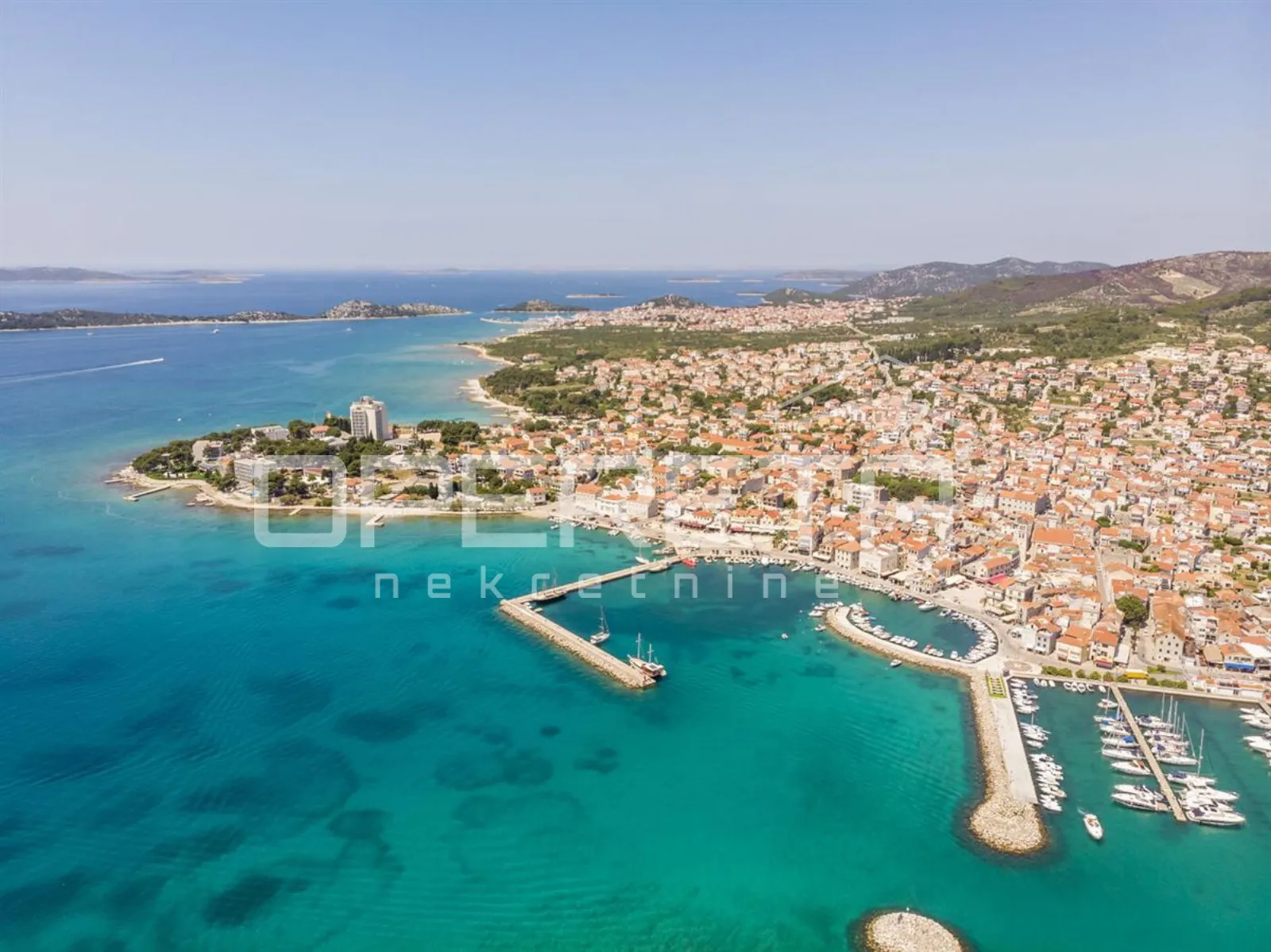 Građevinsko zemljište u Vodicama, 600 m², pogled na more - Vodice