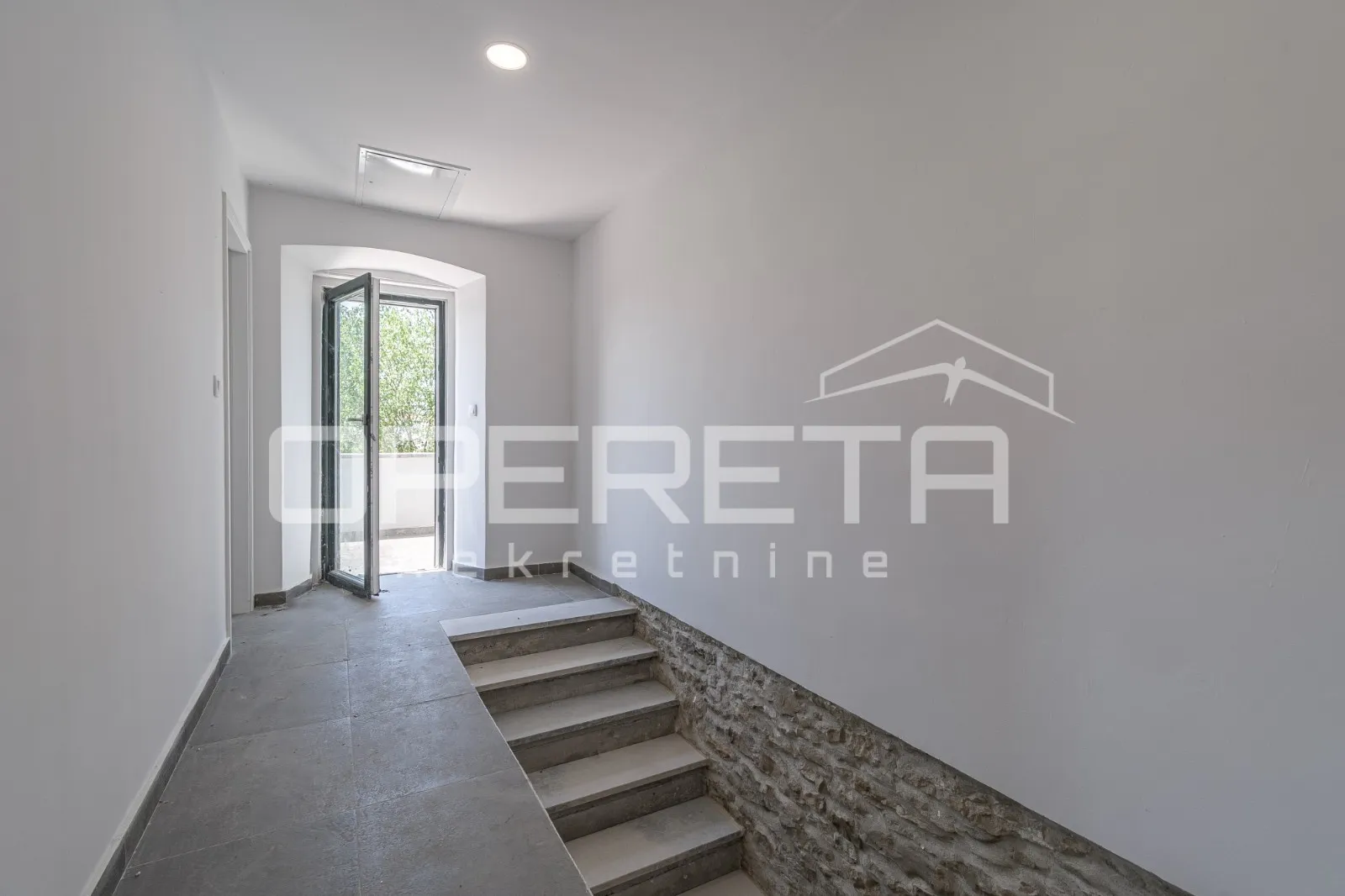istra, motovun okolica- kamena kuća s bazenom - slika 13