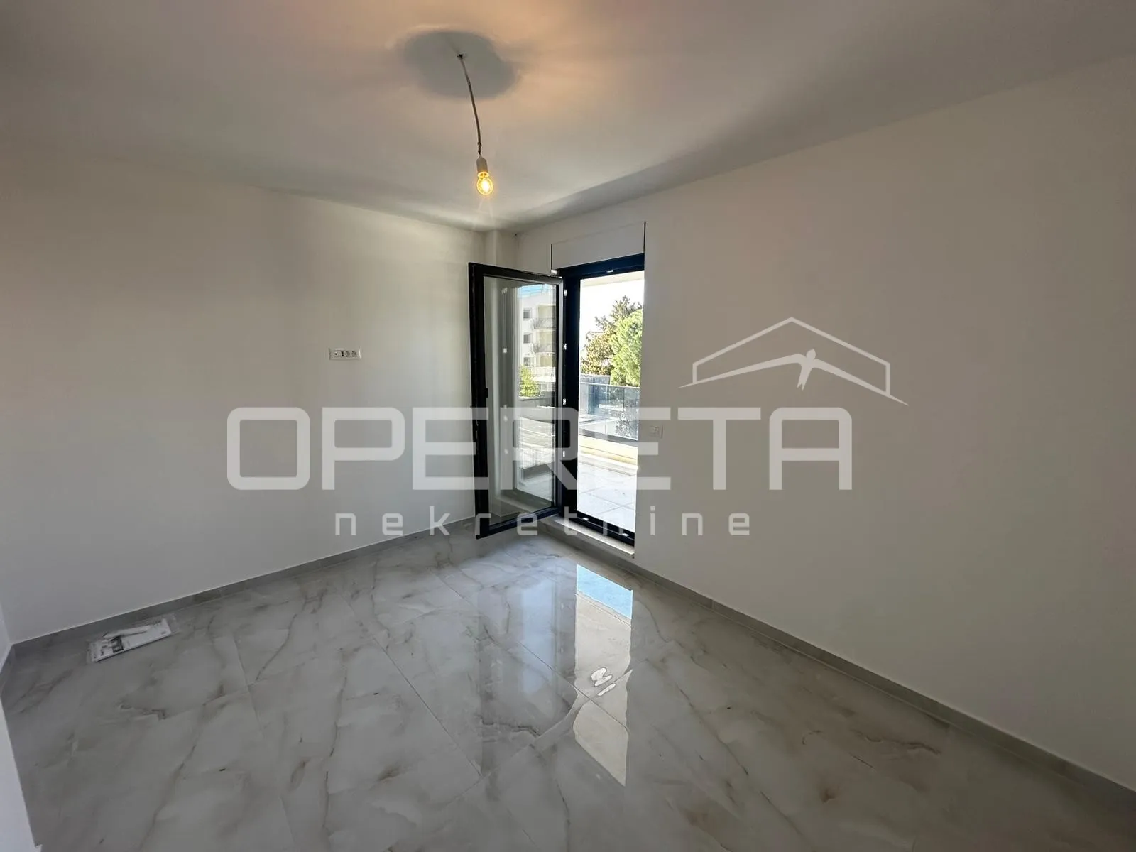 penthouse u okrugu gornjem s krovnim bazenom i pogledom na more - slika 7