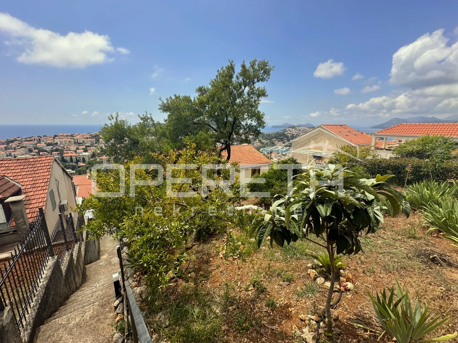 dubrovnik: kuća s pogledom na more i parcelom od 2.042 m2 - slika 12