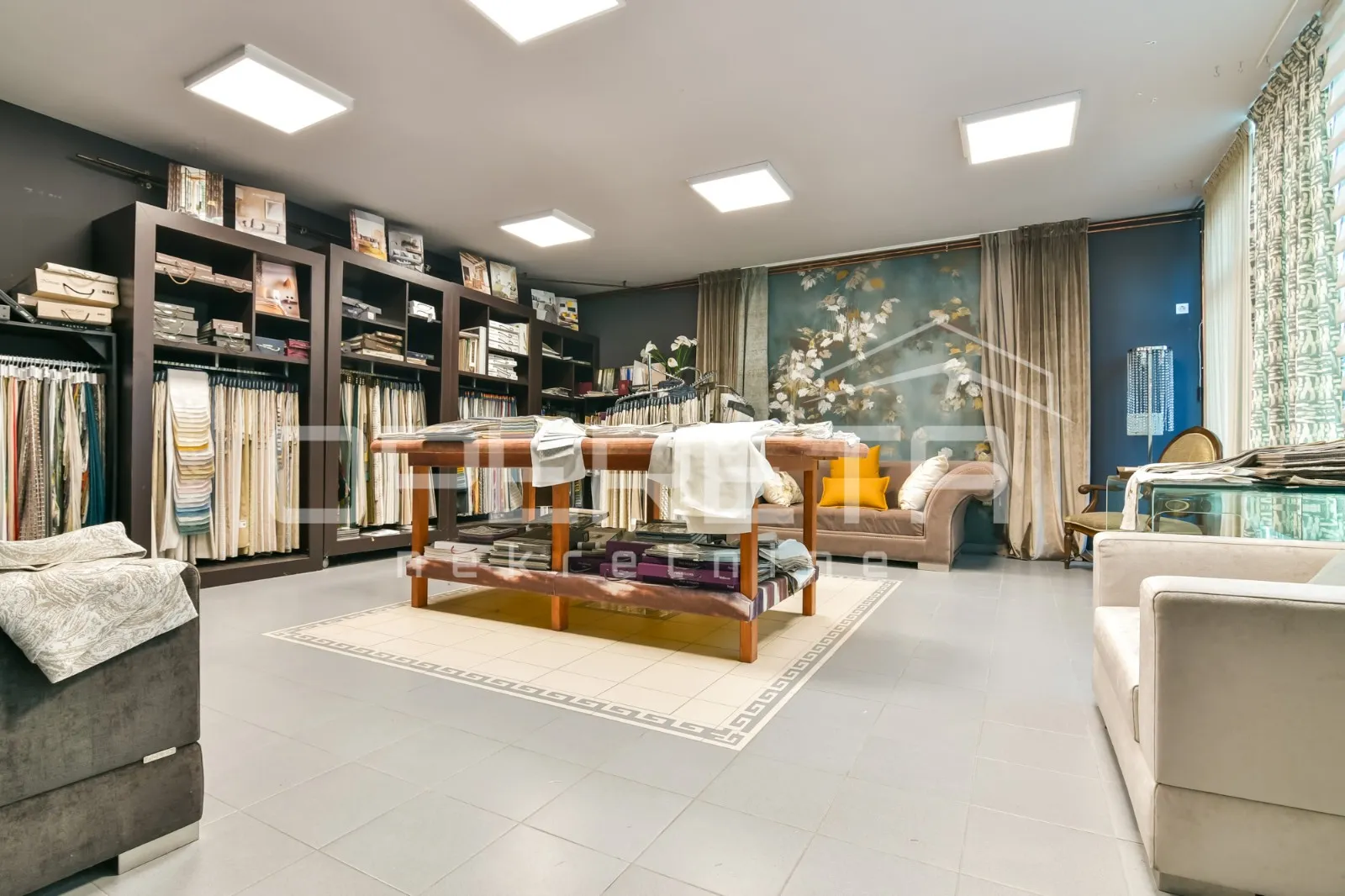 prodaja, poslovna zgrada, karlovac okolica, lug 74, 700m2 - slika 12